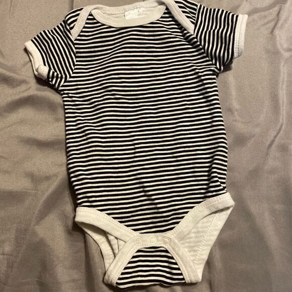 Chick Pea Baby Boy 3-6 Month Bundle (5) - Picture 8 of 11